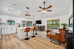 3558 65TH AVENUE CIRCLE, SARASOTA, FL 34243 - MLS#MFRTB8448727