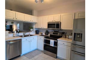 2484 LAKE WOODBERRY CIRCLE, BRANDON, FL 33510 - MLS#MFRTB8448737