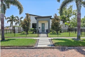 2500 4TH AVENUE, ST PETERSBURG, FL 33712 - MLS#MFRTB8448738
