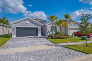 4879 AVILA LAKES DRIVE, WIMAUMA, FL 33598 - MLS#MFRTB8448751