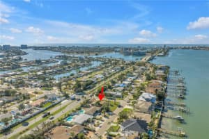7898 CAUSEWAY BOULEVARD, ST PETERSBURG, FL 33707 - MLS#MFRTB8448856