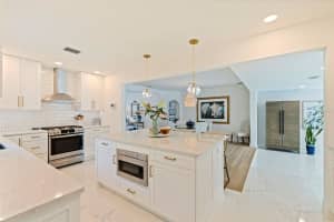 176 25TH AVENUE, ST PETERSBURG, FL 33704 - MLS#MFRTB8448858