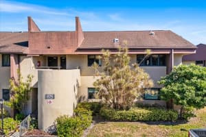 875 S Village Dr N #204, ST PETERSBURG