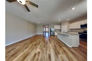 MLS# MFRTB8448926, Lakeland, Florida 33811