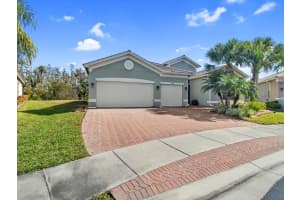 16308 GARNET GLEN PLACE, WIMAUMA, FL 33598 - MLS#MFRTB8448973