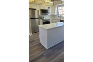 4650 COVE CIRCLE, ST PETERSBURG, FL 33708 - MLS#MFRTB8448982