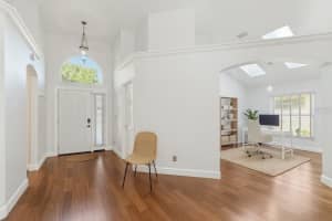 10211 OASIS PALM DRIVE, TAMPA, FL 33615 - MLS#MFRTB8449029