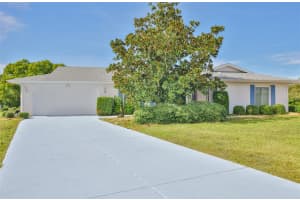 1807 PINEAPPLE PALM COURT, SUN CITY CENTER, FL 33573 - MLS#MFRTB8449050