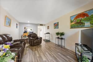 6308 NEWTOWN CIRCLE, TAMPA, FL 33615 - MLS#MFRTB8449090