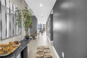 301 1ST STREET, ST PETERSBURG, FL 33701 - MLS#MFRTB8449110