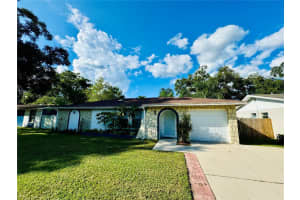 2208 VALLEYBROOK AVE, VALRICO, FL 33594 - MLS#MFRTB8449131