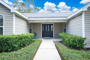 2201 HOWARD LANE, TAMPA, FL 33612 - MLS#MFRTB8449181