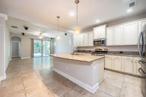 16226 Bayberry View Dr Lithia, FL 33547 - Off Market