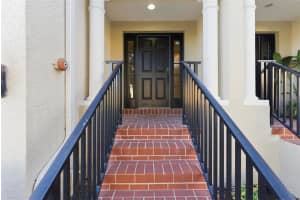 1105 VENETIAN HARBOR DRIVE, ST PETERSBURG, FL 33702 - MLS#MFRTB8449270