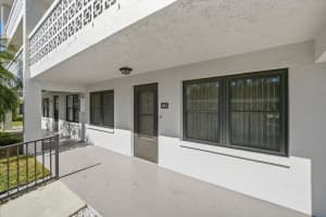 4910 BAY STREET, ST PETERSBURG, FL 33703 - MLS#MFRTB8449285