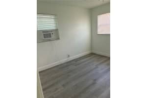 11425 1ST STREET, TREASURE ISLAND, FL 33706 - MLS#MFRTB8449351