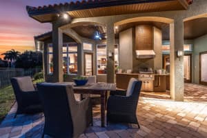 10221 GOLDEN EAGLE DRIVE, LARGO, FL 33778 - MLS#MFRTB8449445