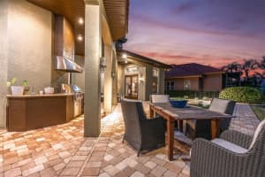 10221 GOLDEN EAGLE DRIVE, LARGO, FL 33778 - MLS#MFRTB8449445