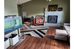 12195 71ST WAY, LARGO, FL 33773 - MLS#MFRTB8449451