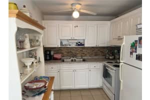 8325 112TH STREET, SEMINOLE, FL 33772 - MLS#MFRTB8449465