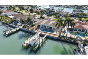 1232 79TH STREET, ST PETERSBURG, FL 33707 - MLS#MFRTB8449518