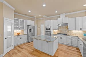 2166 SCARLET OAKS STREET, CLEARWATER, FL 33759 - MLS#MFRTB8449562