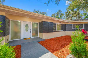 7601 PINE HILL DRIVE, TAMPA, FL 33617 - MLS#MFRTB8449566
