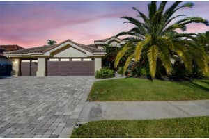 5220 LONGBOAT BOULEVARD, TAMPA, FL 33615 - MLS#MFRTB8449567