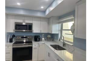 4725 COVE CIRCLE, ST PETERSBURG, FL 33708 - MLS#MFRTB8449585