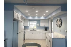 4725 COVE CIRCLE, ST PETERSBURG, FL 33708 - MLS#MFRTB8449585