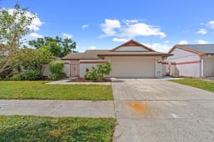 10813 VENICE CIRCLE, TAMPA, FL 33635 - MLS#MFRTB8449599