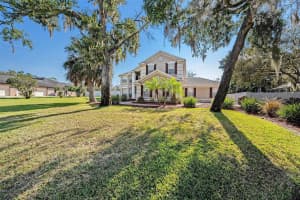 8805 CROSS LANDING LANE, RIVERVIEW, FL 33578 - MLS#MFRTB8449606