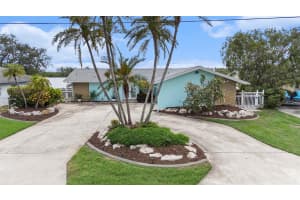 5694 OAKHURST DRIVE, SEMINOLE, FL 33772 - MLS#MFRTB8449649