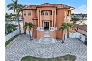 7924 3RD AVENUE, ST PETERSBURG, FL 33707 - MLS#MFRTB8449650