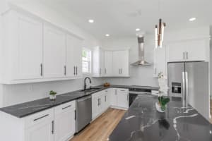 711 42ND AVENUE, ST PETERSBURG, FL 33705 - MLS#MFRTB8449654