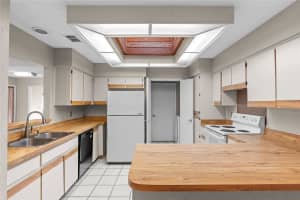 13905 LAZY OAK DRIVE, TAMPA, FL 33613 Sold 12/23/25