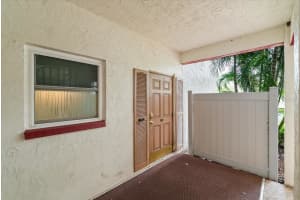 1860 MASSACHUSETTS AVENUE, ST PETERSBURG, FL 33703 - MLS#MFRTB8449772