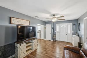 1852 LAKE PARKER DRIVE, LAKELAND, FL 33805 - MLS#MFRTB8449882