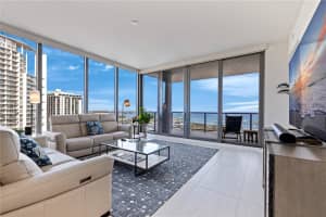 301 1ST STREET, ST PETERSBURG, FL 33701 - MLS#MFRTB8449903