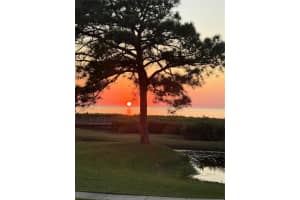 621 WINDRUSH BAY DRIVE, TARPON SPRINGS, FL 34689 - MLS#MFRTB8449975