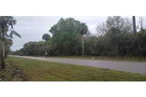 MLS# MFRTB8450070, Naples, Florida 34117