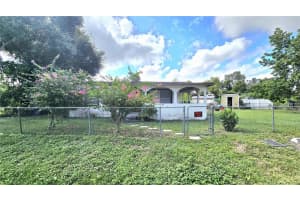 9010 HAMILTON AVENUE, TAMPA, FL 33615 - MLS#MFRTB8450082