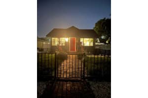 1034 QUEEN STREET, ST PETERSBURG, FL 33713 - MLS#MFRTB8450126