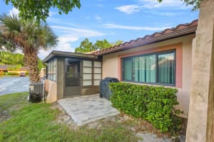 9669 86TH AVENUE, SEMINOLE, FL 33777 - MLS#MFRTB8450137