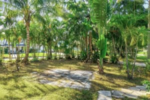 215 BEVERLY AVENUE, TAMPA, FL 33609 - MLS#MFRTB8450171