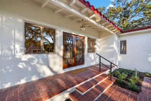 1222 BRIGHTWATERS BOULEVARD, ST PETERSBURG, FL 33704 - MLS#MFRTB8450175