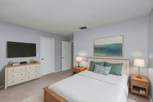 1432 Windmill Pointe Rd Palm Harbor, FL 34685 - Off Market