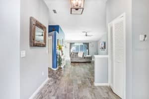 2027 DARLINGTON OAK DRIVE, SEFFNER, FL 33584 - MLS#MFRTB8450375