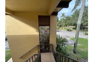 1845 HIGHLAND AVENUE, LARGO, FL 33756 - MLS#MFRTB8450423