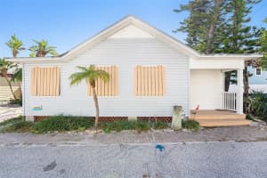 125 95TH AVENUE, TREASURE ISLAND, FL 33706 - MLS#MFRTB8450480